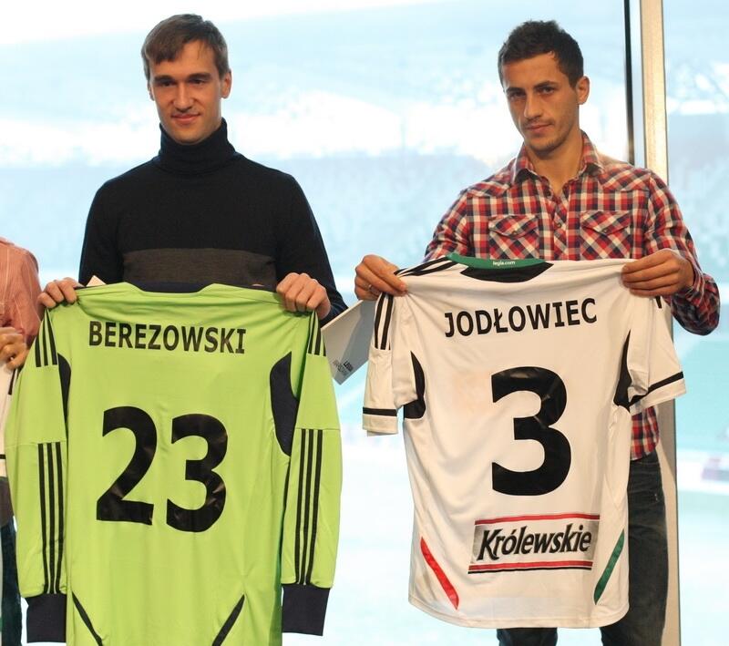 News: Gorący wtorek - Jodłowiec i Berezowski z umowami