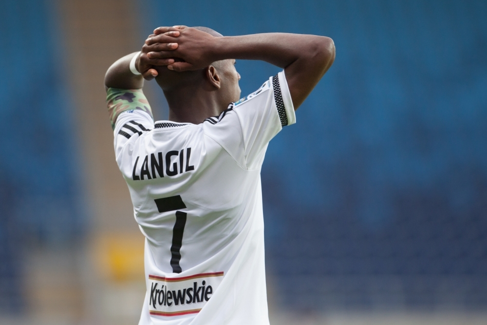 News: Steeven Langil: Doświadczyłem rasizmu na stadionach