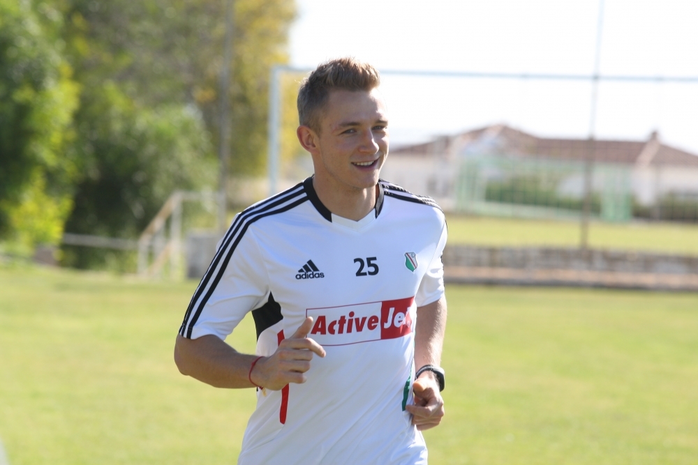 News: Jakub Rzeźniczak: Piłkarzem jest się całą dobę
