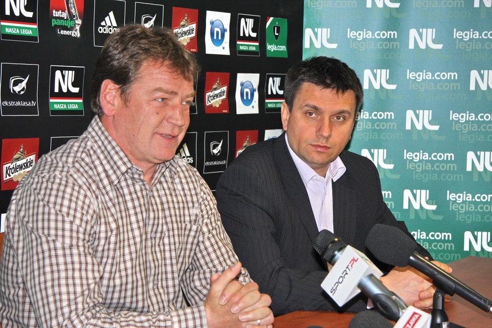 News: Fakt: Legia rozmawia z Urbanem i Jankowskim