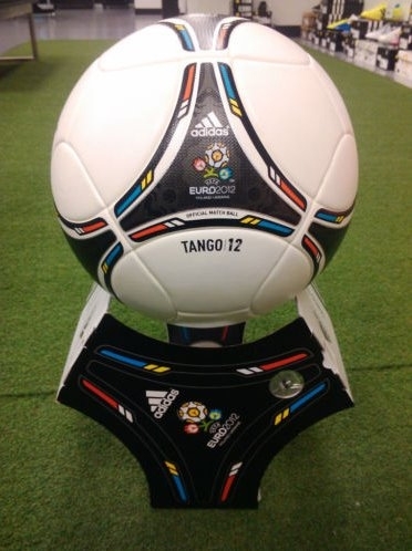 News: Legioniści promują piłkę na Euro 2012