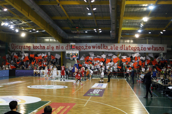 Koszykówka: Polski Cukier zdobyty
