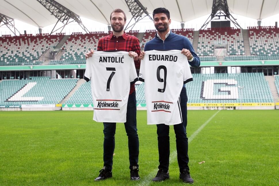 News: Oficjalnie: Antolić i Eduardo podpisali umowy