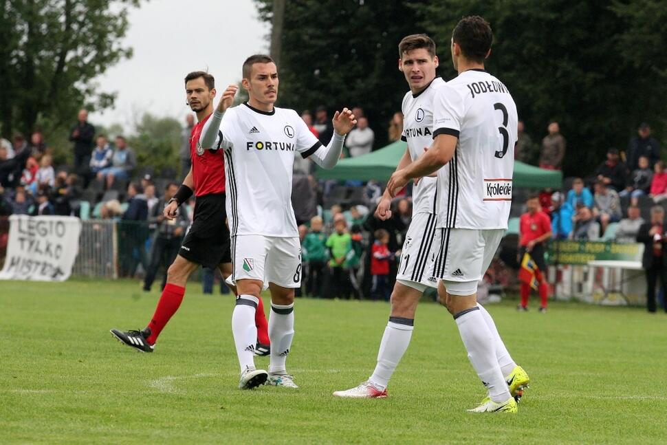 News: Mazur - Legia 1:6 (0:4) - Pewna wygrana w sparingu