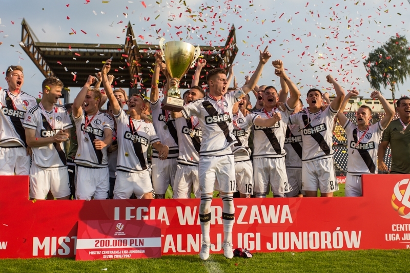 News: CLJ: Pogoń - Legia 2:1. Legia mistrzem trzeci raz z rzędu!
