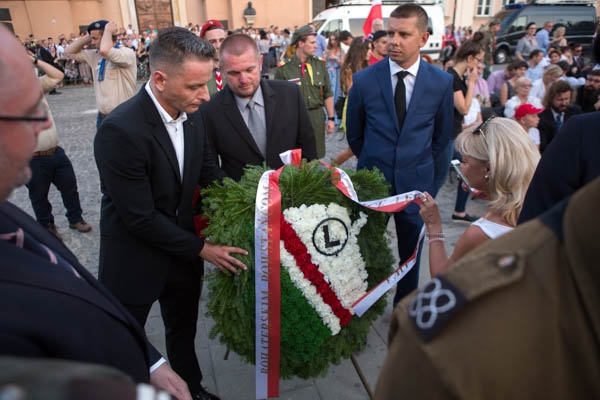 Delegacje klubu i kibiców złożyły wieńce