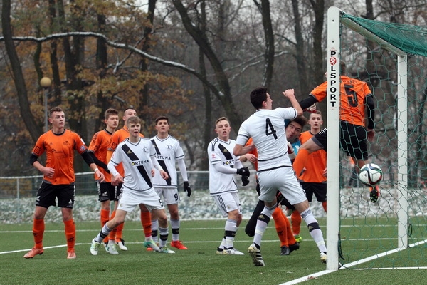 CLJ: Progres zjedzony na śniadanie, Legia mistrzem jesieni