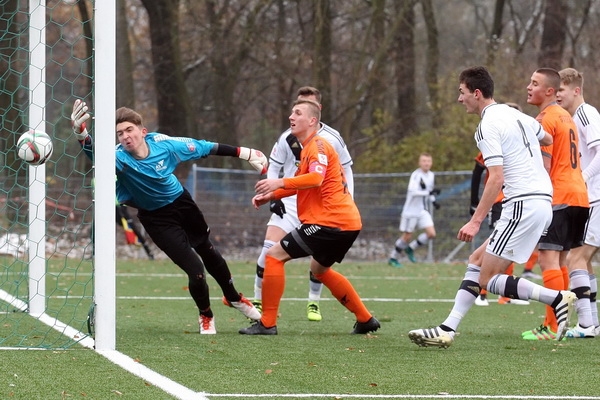 CLJ: Progres zjedzony na śniadanie, Legia mistrzem jesieni