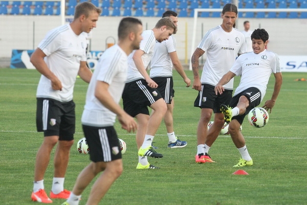 Piłkarze Legii trenowali na stadionie FC Botosani