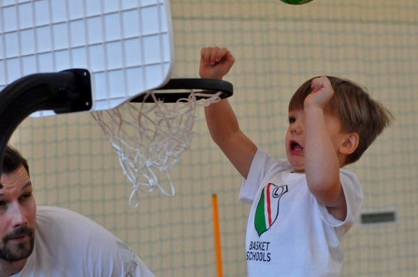 Koszykówka: Legia Basket School