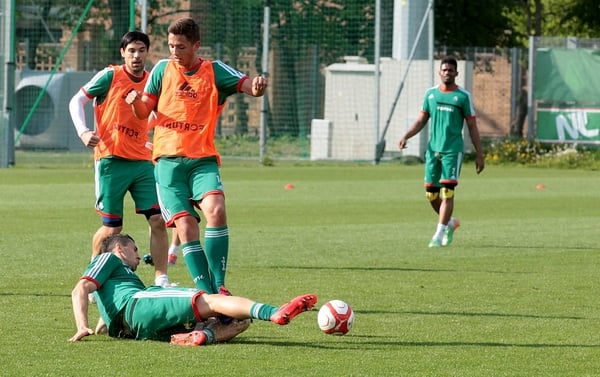 Pinto na prawej pomocy, Augusto i Guilherme indywidualnie