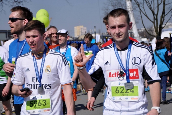 Żewłakow i Kiełbowicz ukończyli Półmaraton Warszawski