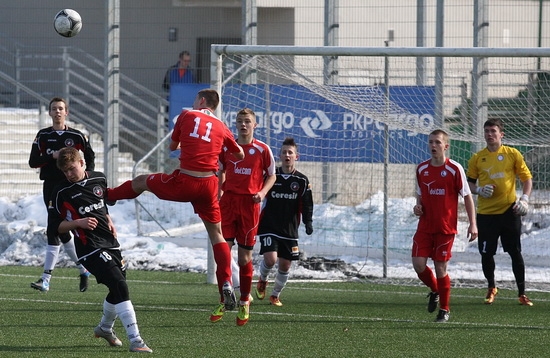 Osłabieni juniorzy młodsi ulegli Polonii 1:2...