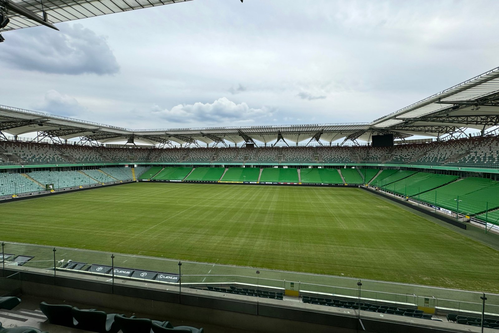 Legia wymieni murawę na hybrydową, najnowszej generacji - Legia.Net