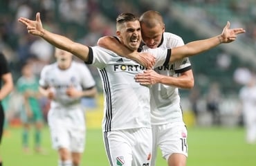 News: Legia - Cork 3:0: Pewnym krokiem ku Europie