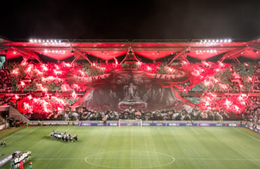 Legia Warszawa - Real Betis 1:0 kibice Legii oprawy oprawa